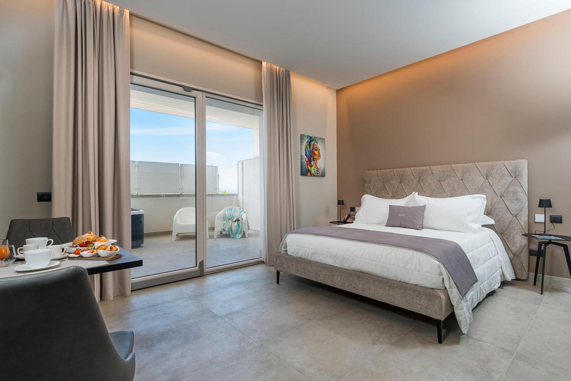 Emerald Hotel Residence 체팔루 외부 사진