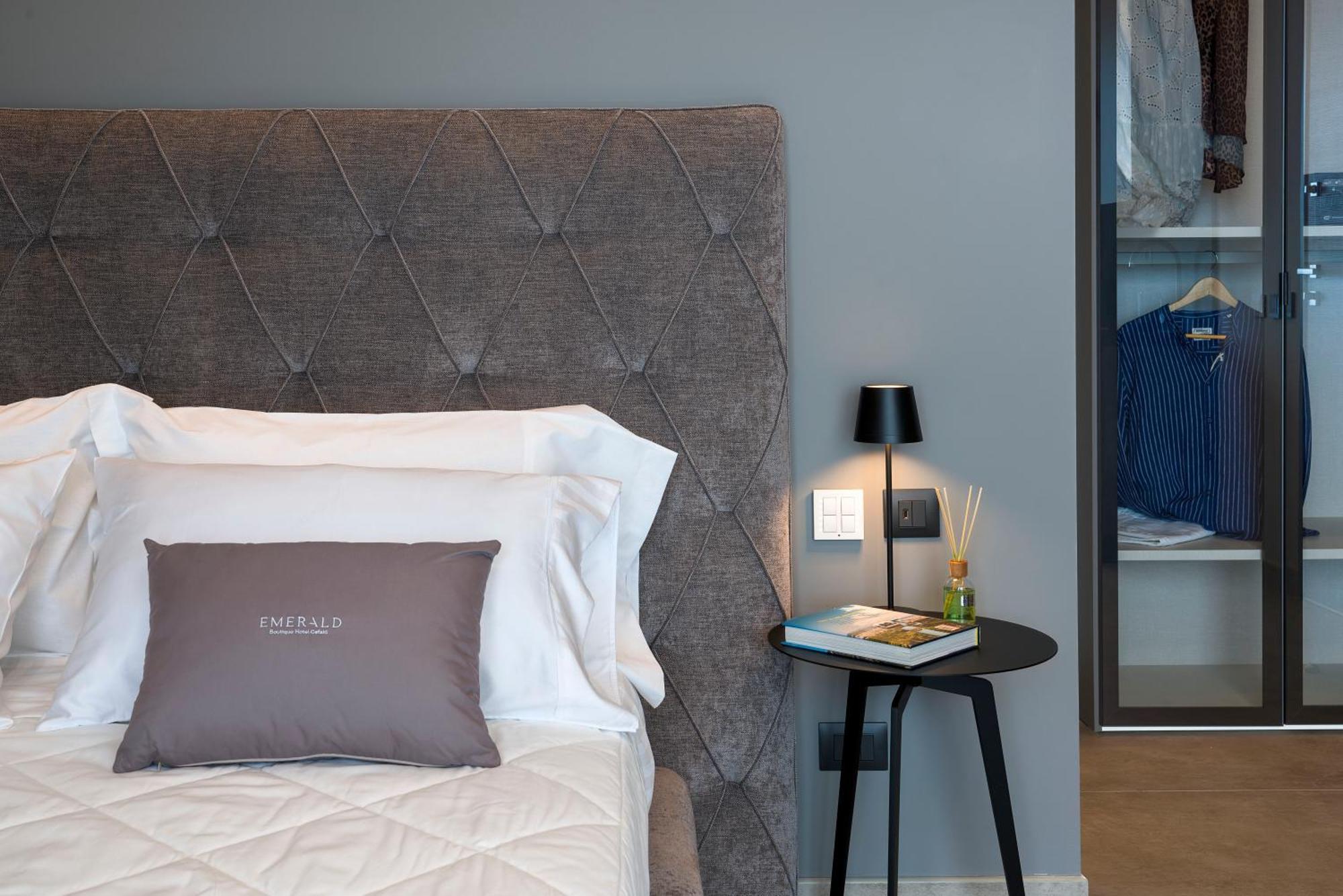 Emerald Hotel Residence 체팔루 외부 사진