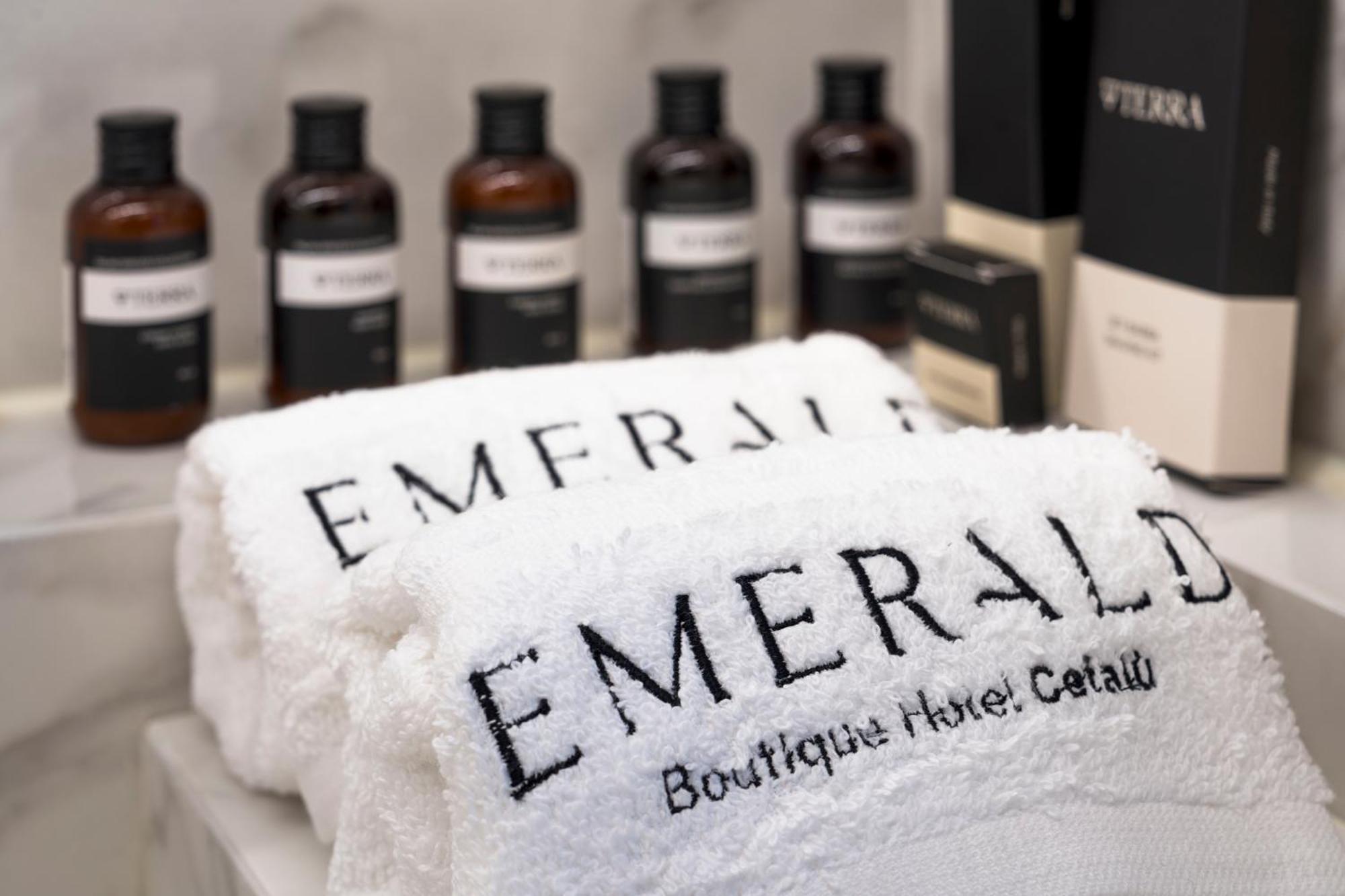 Emerald Hotel Residence 체팔루 외부 사진